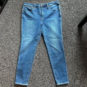 Madewell - Size 33 Skinny Jeans